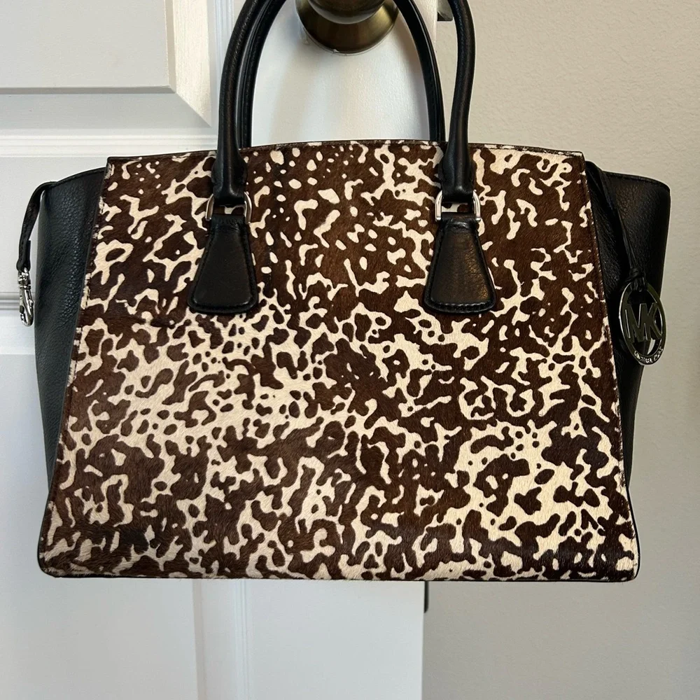 Michael Kors Leopard Print Satchel with Black Accents - Picture 8 of 9